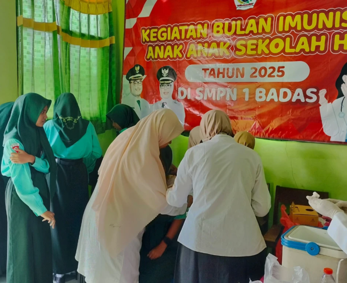 Pelaksanaan Imunisasi HPV di SMP Negeri 1 Badas